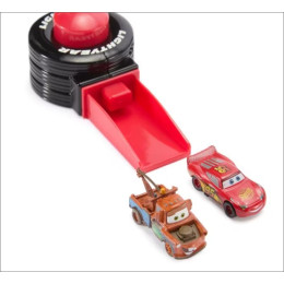 "Тачки" Игровой набор-чемоданчик Mater’s Junkyard